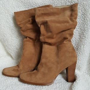Colin Stuart tan suede slouchy heeled boots size 6
